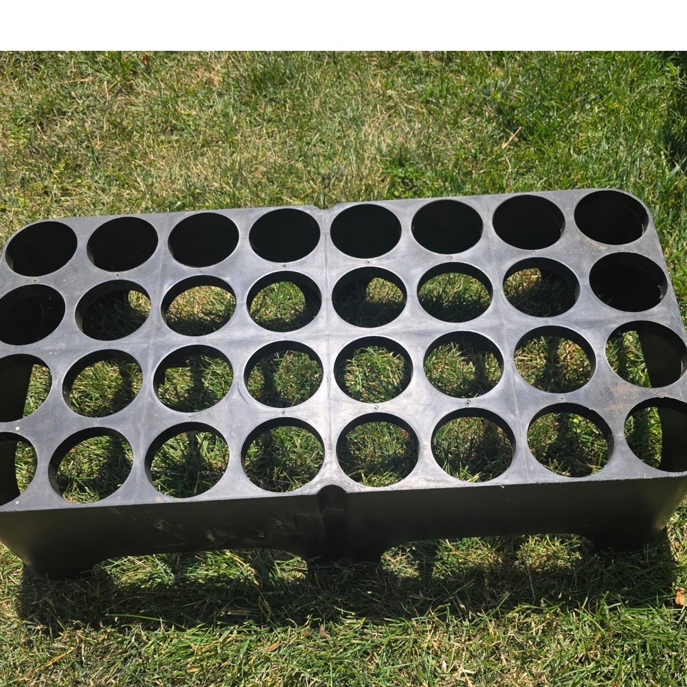 32 Cell Black Plastic Nursery Plant Pot Tray Carrier 26.5x13.5 Heavy Duty Rack